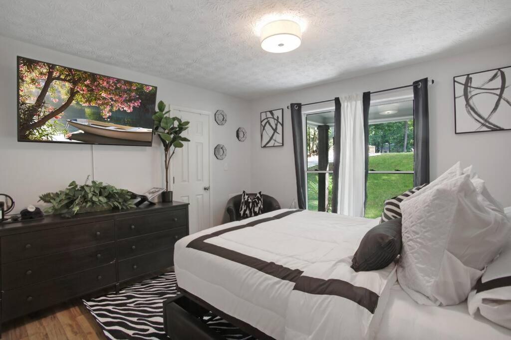 Welcome To The Good Life With Hot Tub Fast Wifi Jonesboro Extérieur photo
